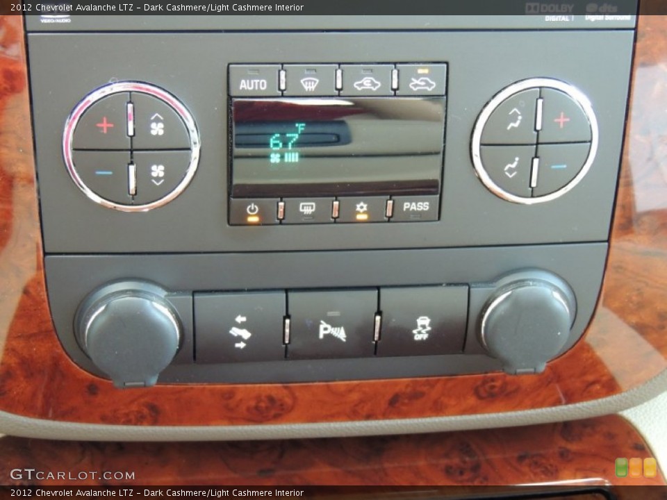 Dark Cashmere/Light Cashmere Interior Controls for the 2012 Chevrolet Avalanche LTZ #79486216