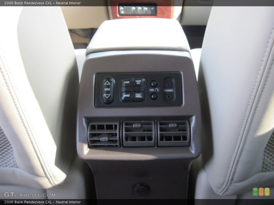 Neutral Interior Controls for the 2006 Buick Rendezvous CXL #79487903