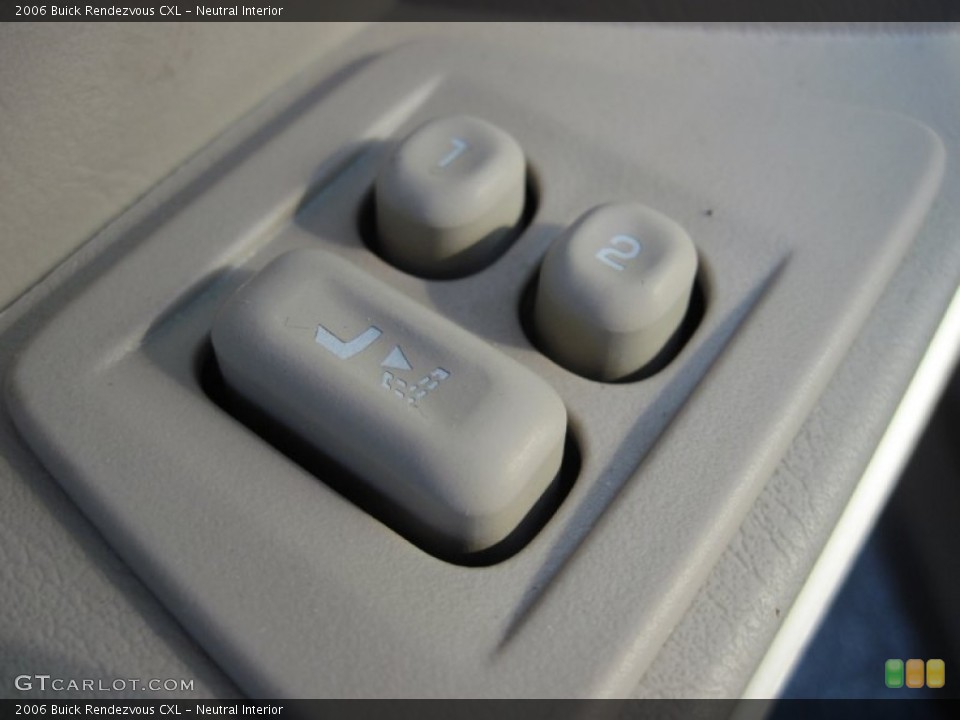 Neutral Interior Controls for the 2006 Buick Rendezvous CXL #79487972