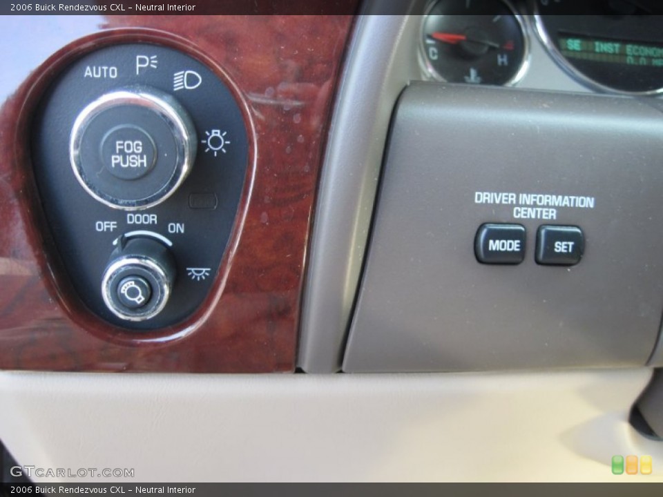 Neutral Interior Controls for the 2006 Buick Rendezvous CXL #79488002
