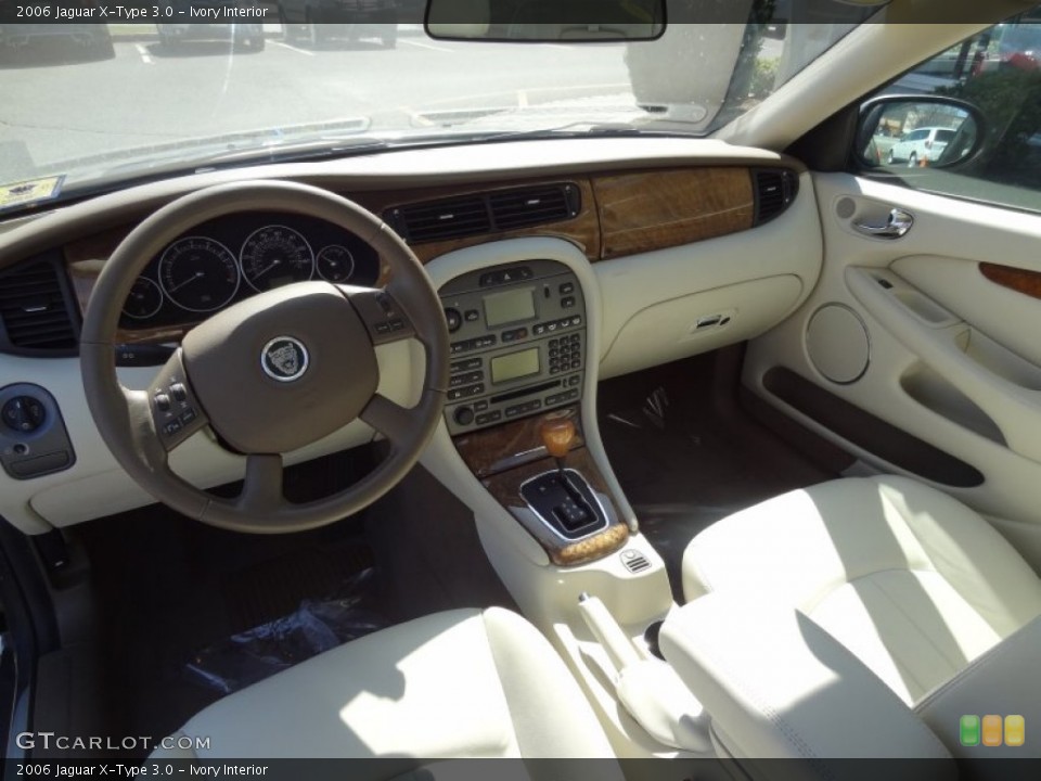 Ivory 2006 Jaguar X-Type Interiors