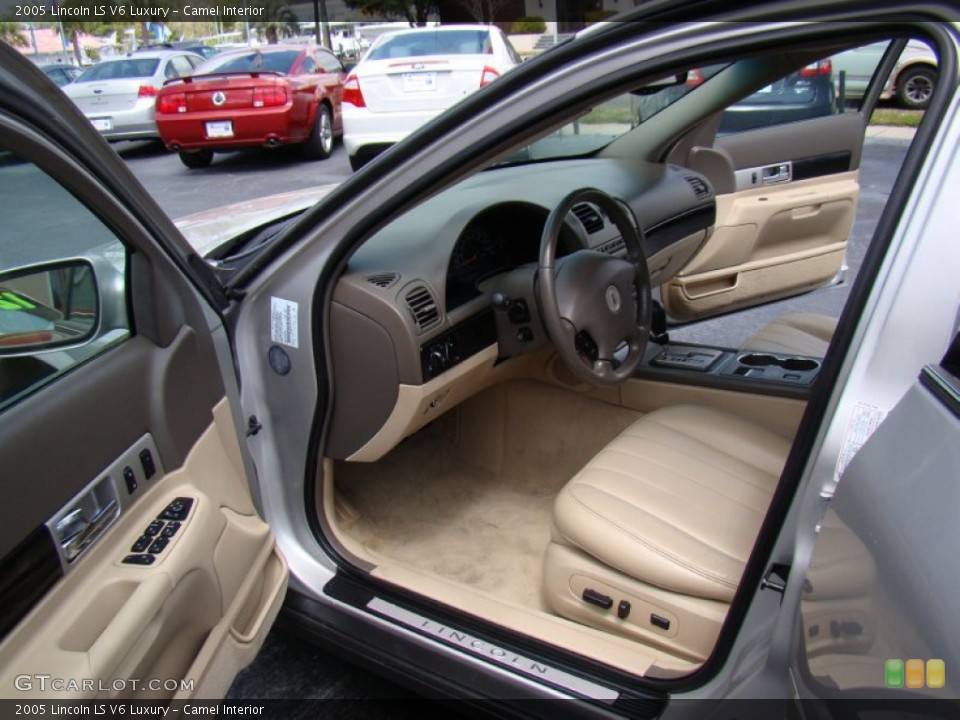 Camel Interior Photo for the 2005 Lincoln LS V6 Luxury #79508504