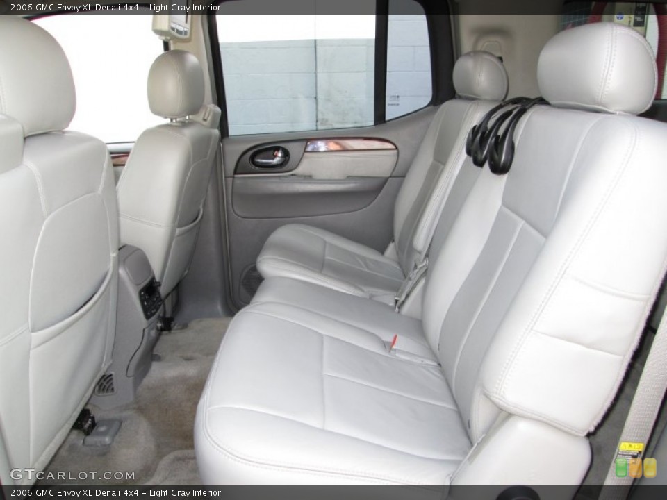 Light Gray Interior Rear Seat for the 2006 GMC Envoy XL Denali 4x4 #79574968
