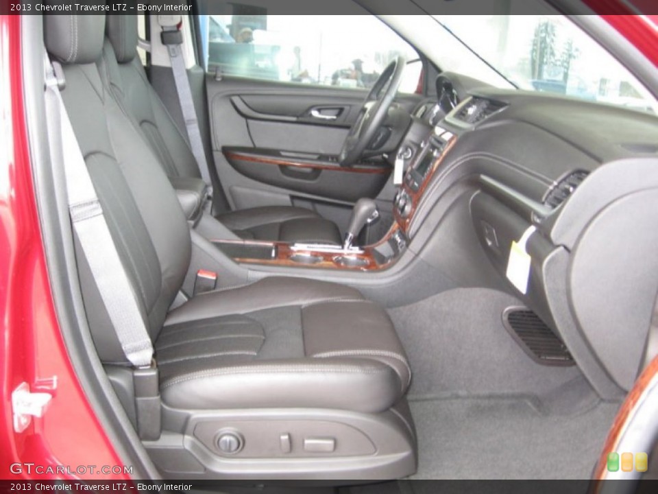 Ebony Interior Photo for the 2013 Chevrolet Traverse LTZ #79582544
