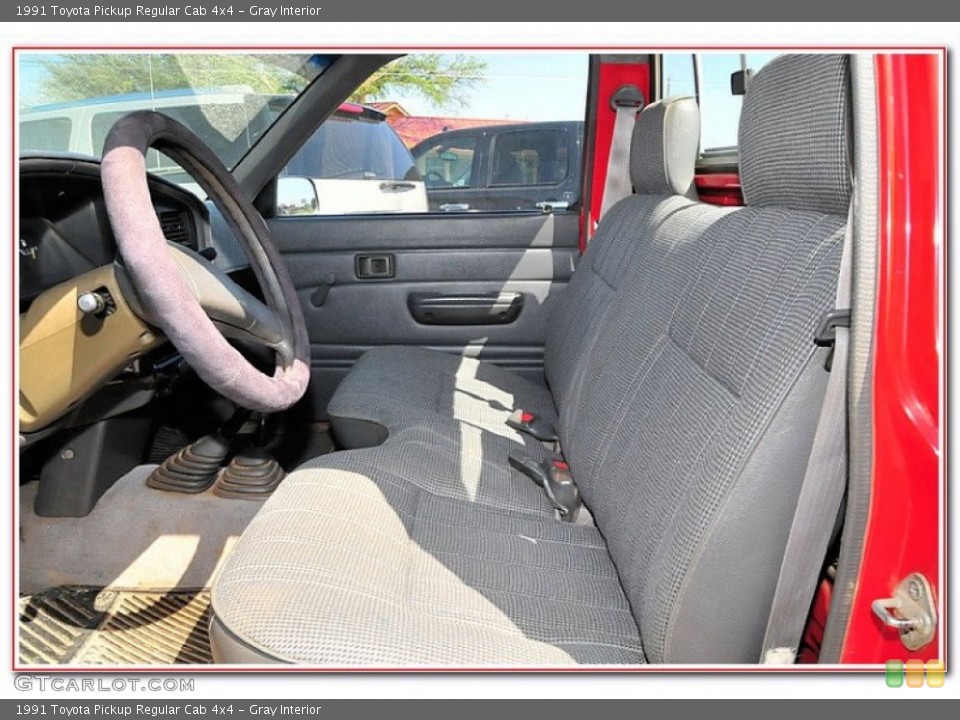 Gray Interior Photo for the 1991 Toyota Pickup Regular Cab 4x4 #79584804