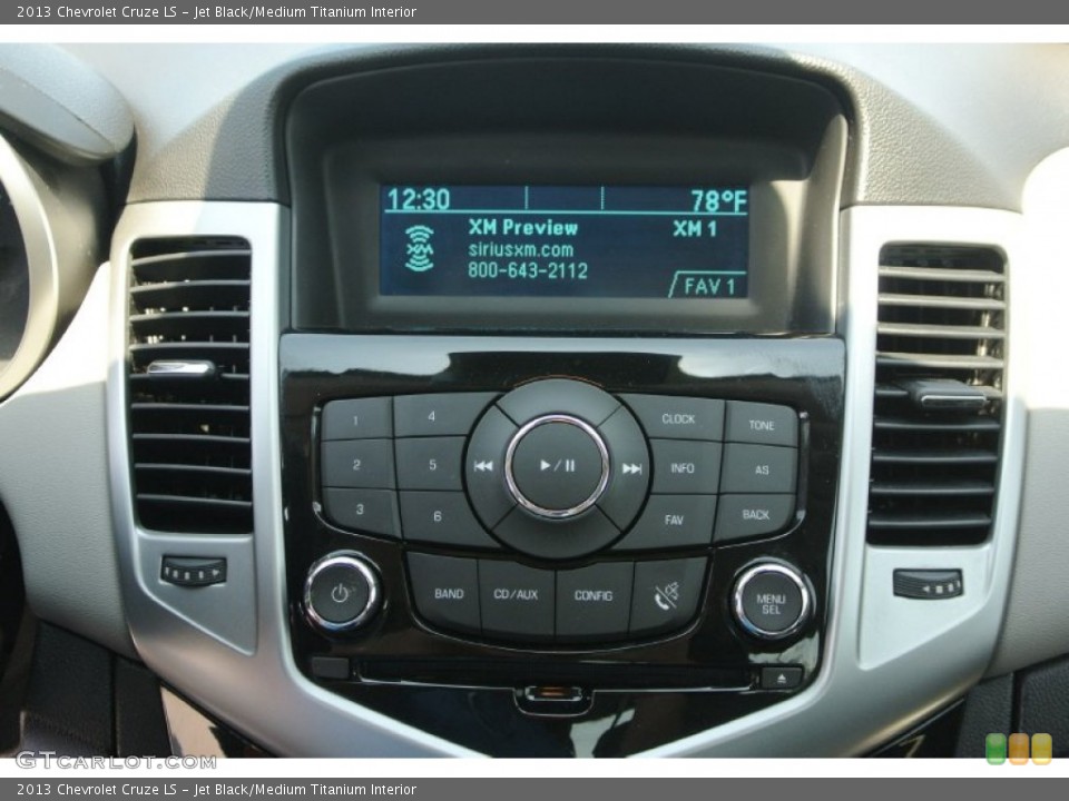 Jet Black/Medium Titanium Interior Controls for the 2013 Chevrolet Cruze LS #79599877