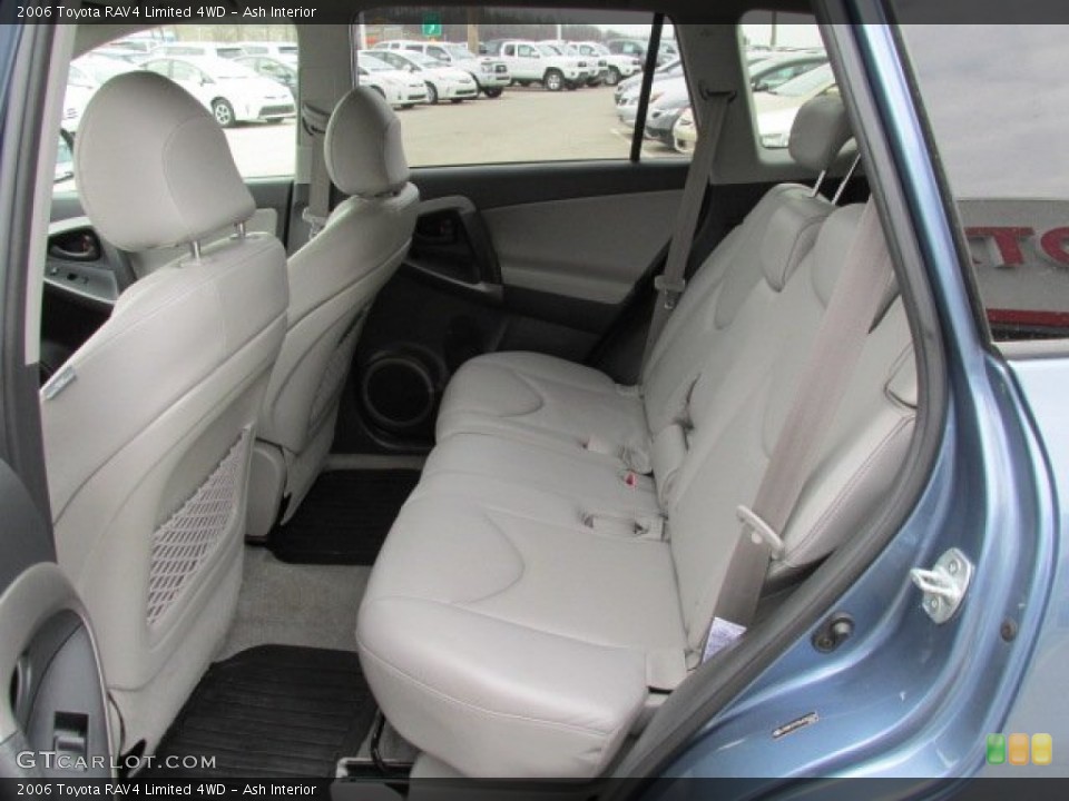Ash Interior Rear Seat for the 2006 Toyota RAV4 Limited 4WD #79602267