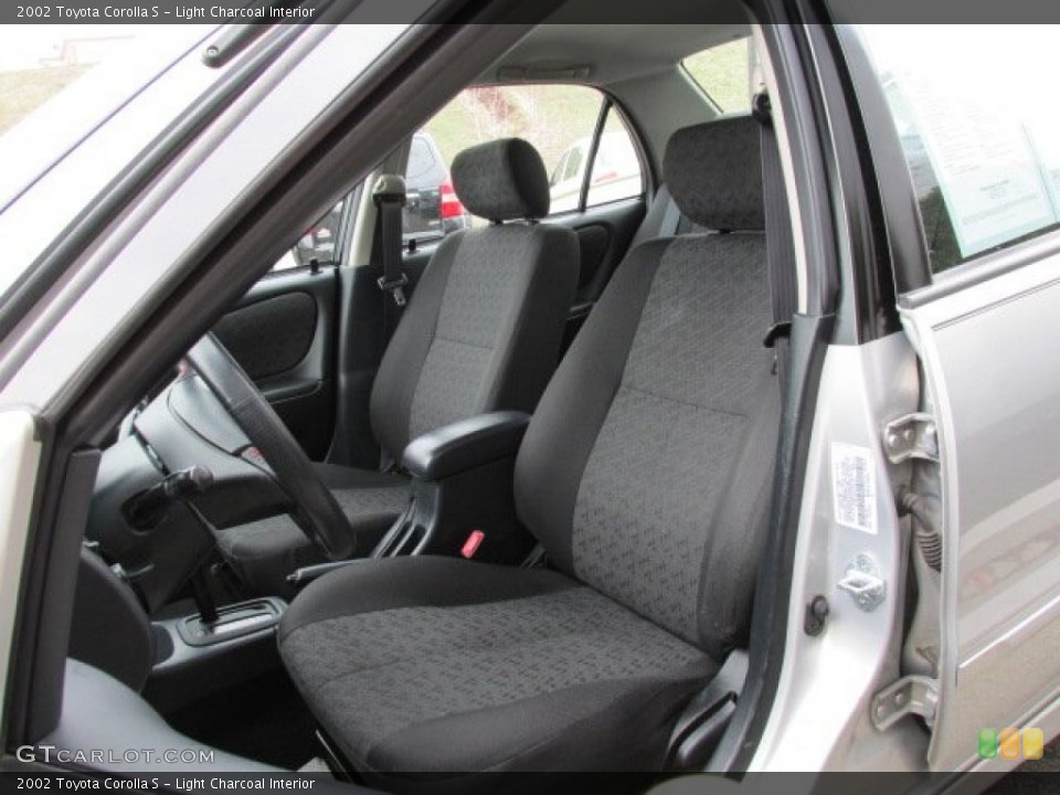 Light Charcoal Interior Photo for the 2002 Toyota Corolla S #79603726