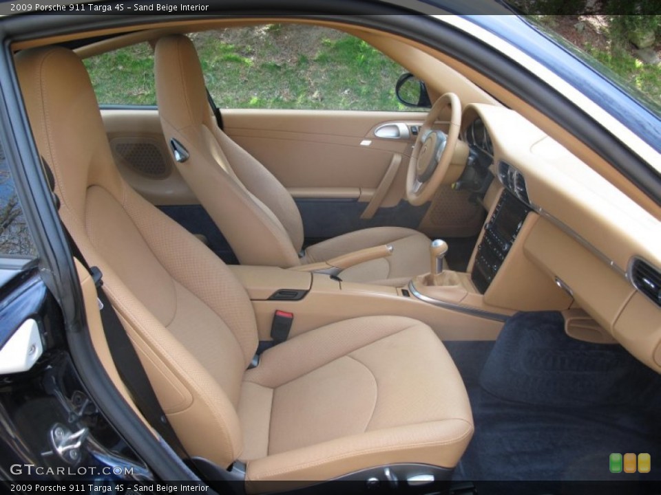 Sand Beige Interior Photo for the 2009 Porsche 911 Targa 4S #79605193