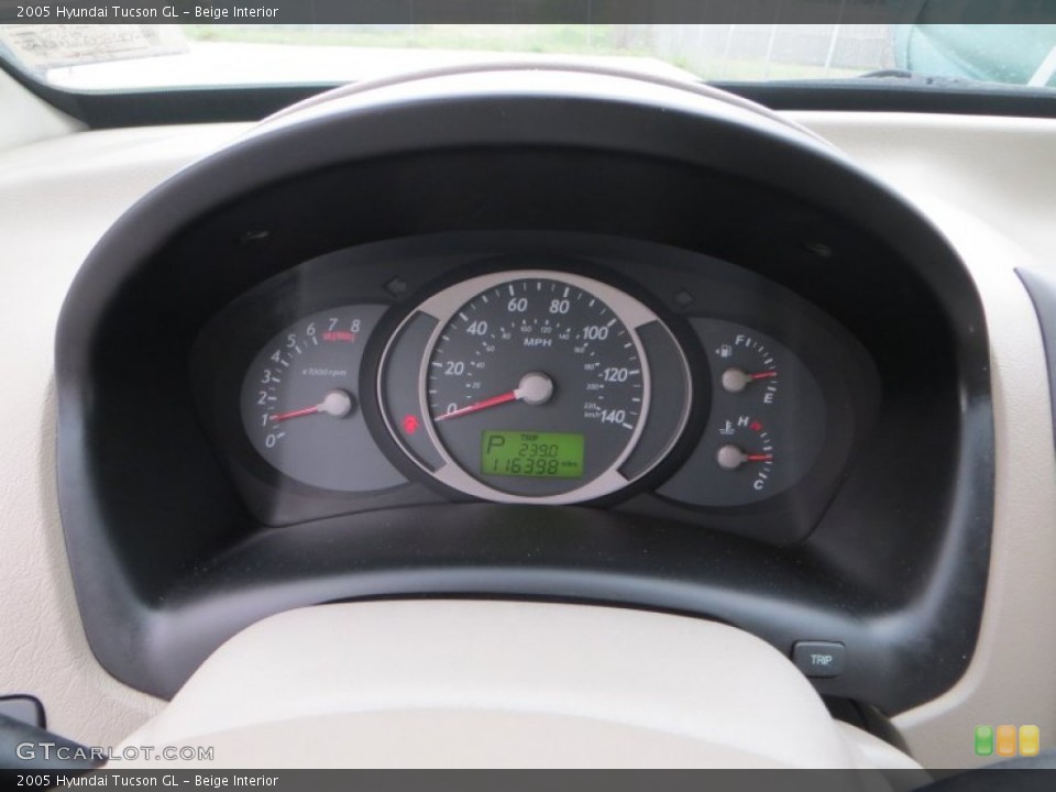 Beige Interior Gauges for the 2005 Hyundai Tucson GL #79606049