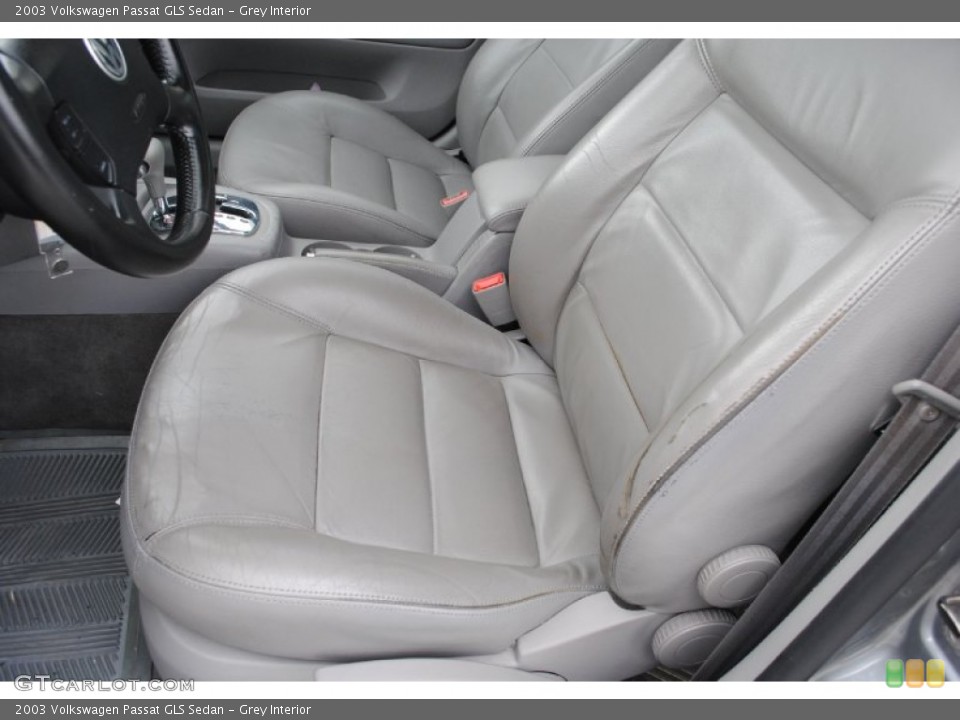 Grey Interior Front Seat for the 2003 Volkswagen Passat GLS Sedan #79607269