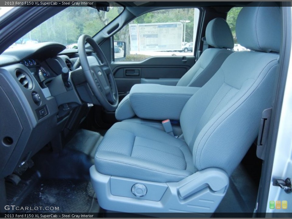 Steel Gray Interior Photo for the 2013 Ford F150 XL SuperCab #79614951