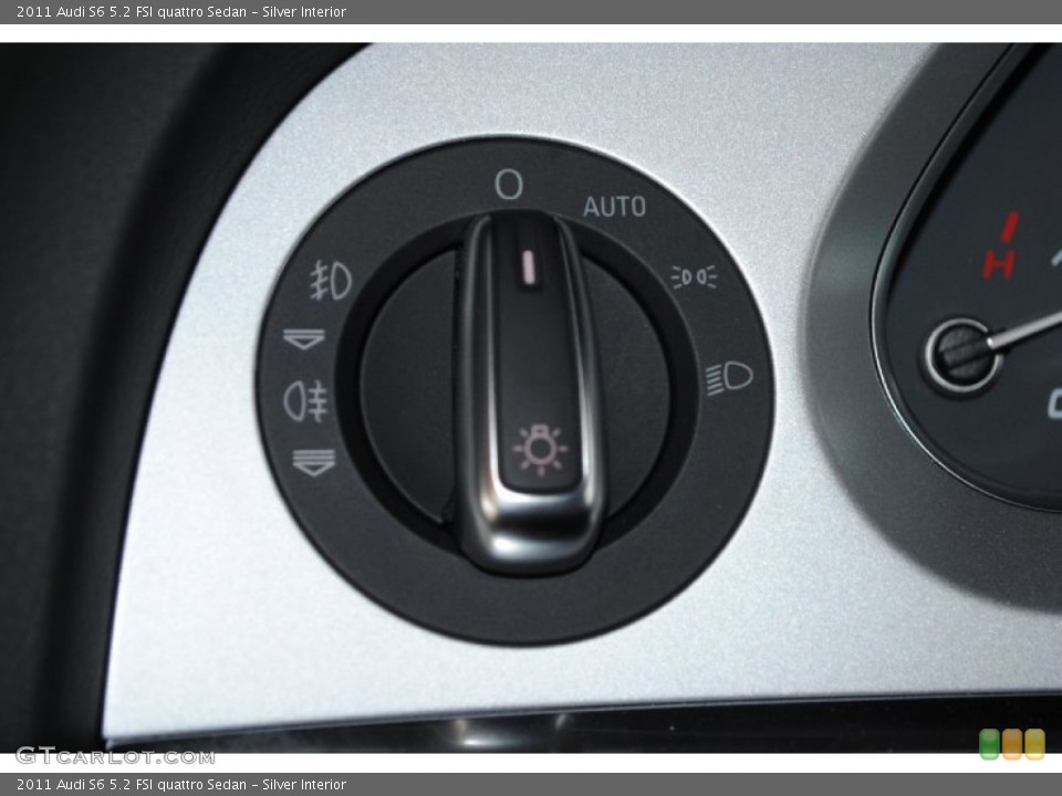 Silver Interior Controls for the 2011 Audi S6 5.2 FSI quattro Sedan #79615230