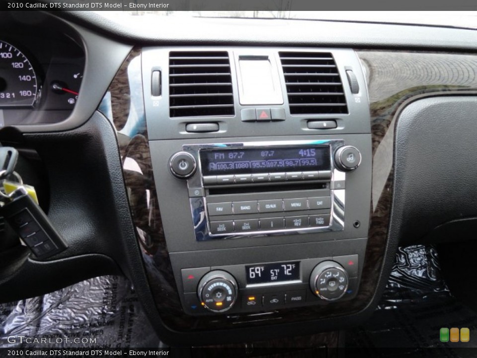 Ebony Interior Controls for the 2010 Cadillac DTS  #79617358
