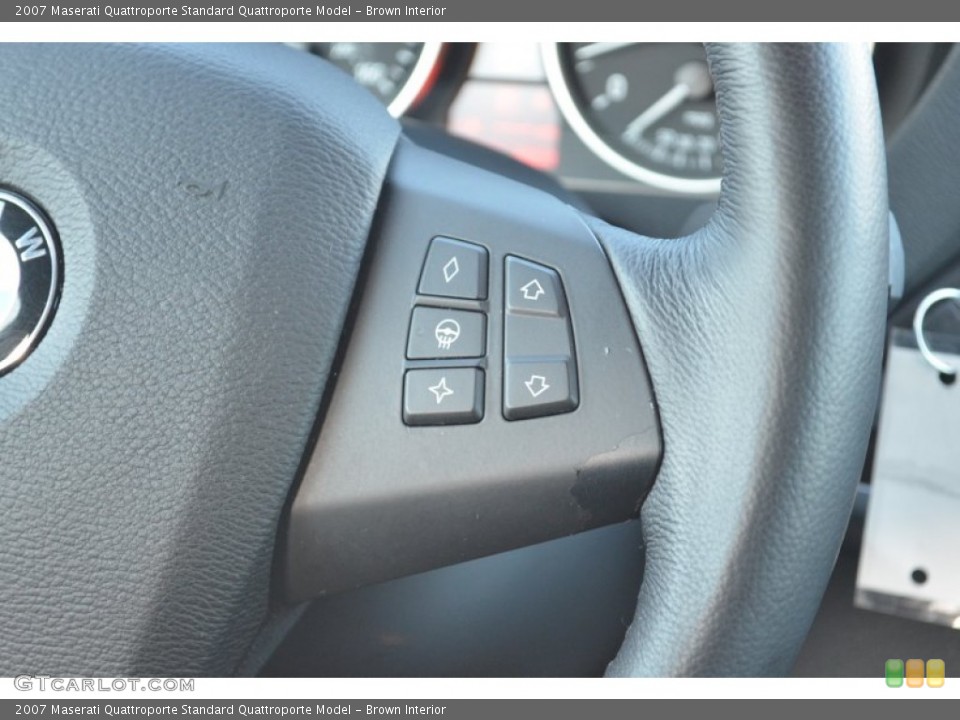 Brown Interior Controls for the 2007 Maserati Quattroporte  #79620110