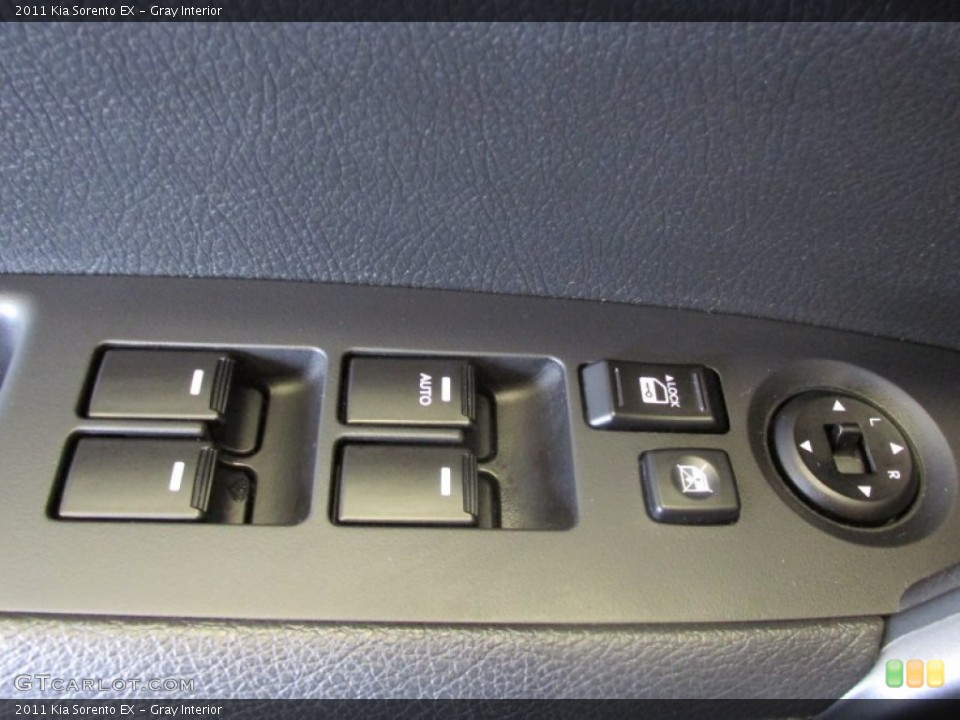 Gray Interior Controls for the 2011 Kia Sorento EX #79624655