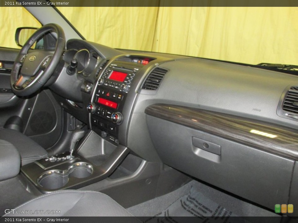 Gray Interior Dashboard for the 2011 Kia Sorento EX #79624702