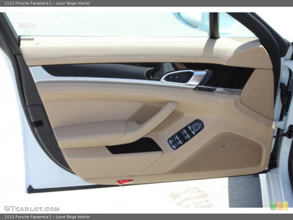 Luxor Beige Interior Door Panel for the 2013 Porsche Panamera S #79632781