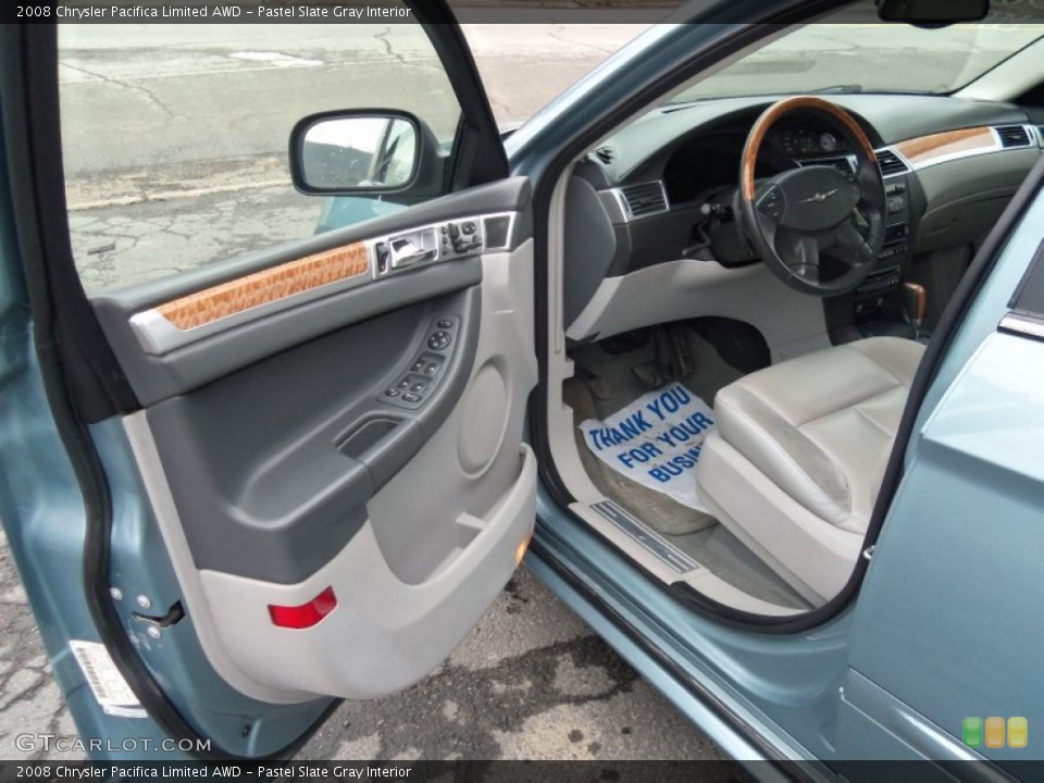 Pastel Slate Gray Interior Photo for the 2008 Chrysler Pacifica Limited AWD #79639788