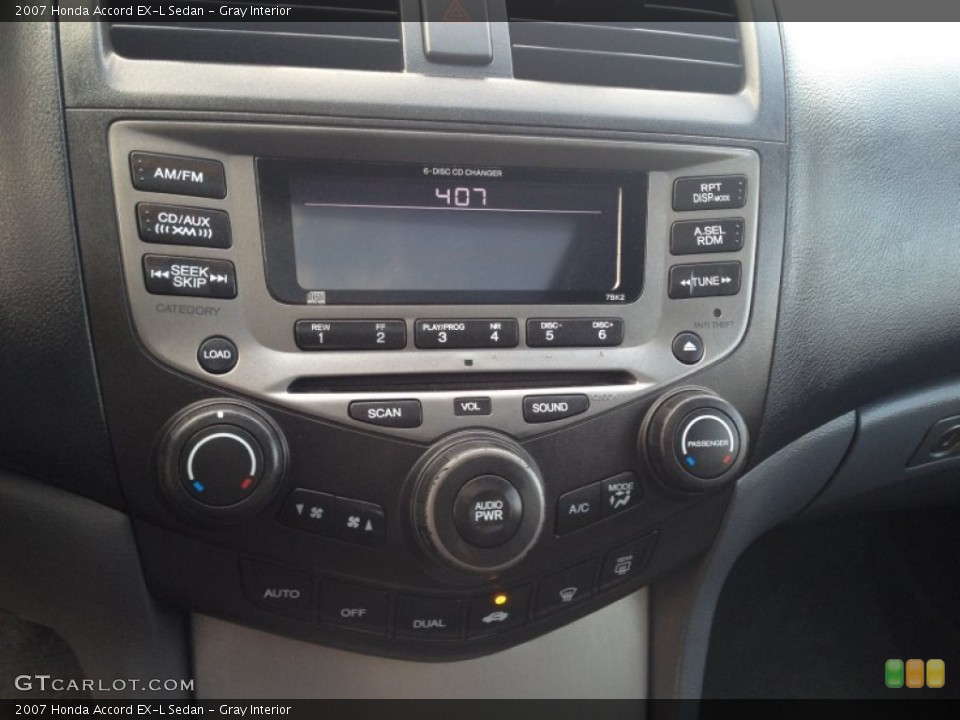 Gray Interior Controls for the 2007 Honda Accord EX-L Sedan #79646835