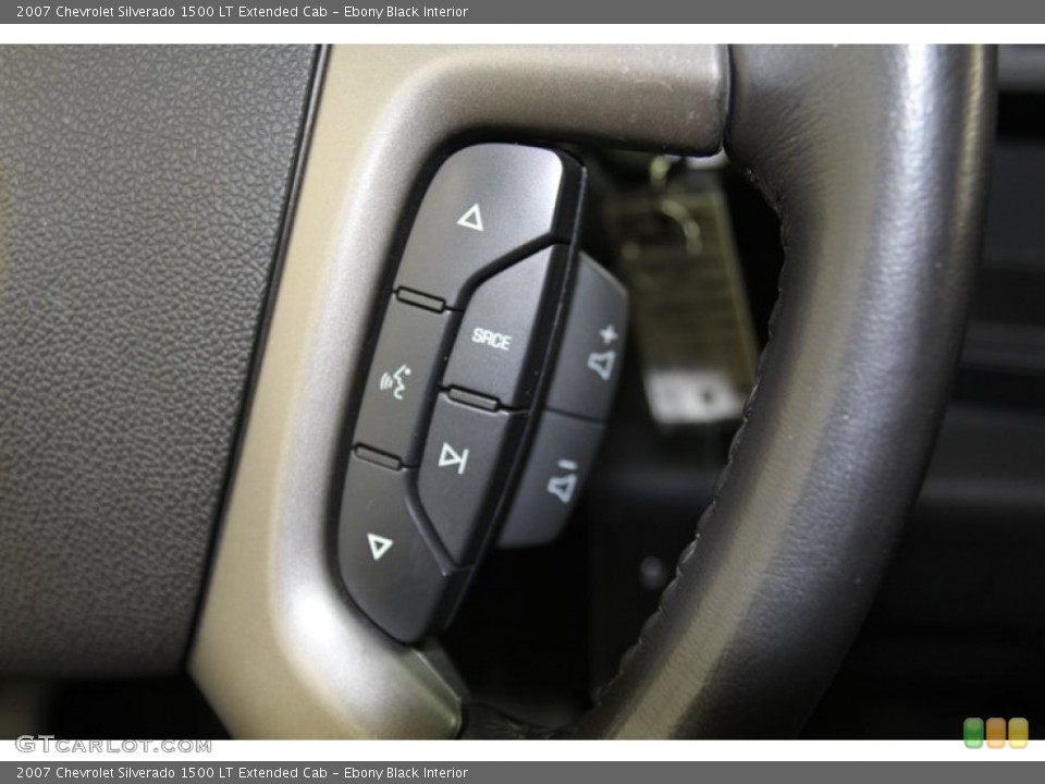 Ebony Black Interior Controls for the 2007 Chevrolet Silverado 1500 LT Extended Cab #79651055