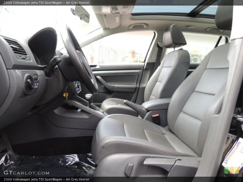 Art Grey Interior Photo for the 2009 Volkswagen Jetta TDI SportWagen #79651616