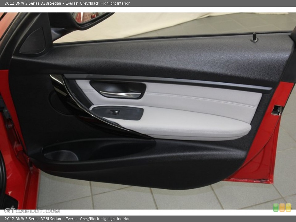 Everest Grey/Black Highlight Interior Door Panel for the 2012 BMW 3 Series 328i Sedan #79655361