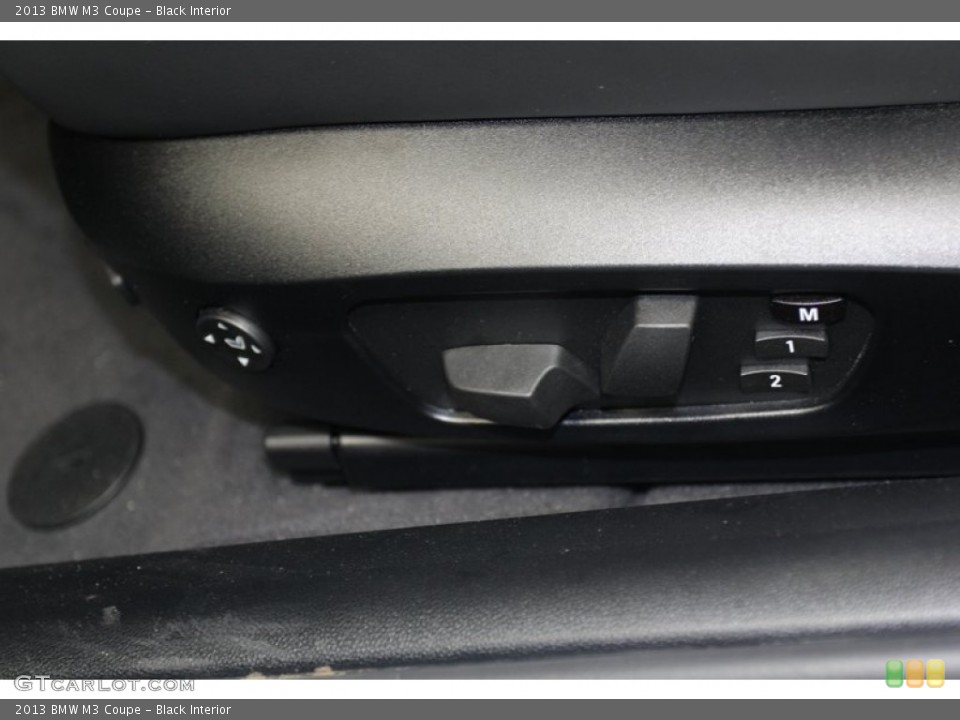 Black Interior Controls for the 2013 BMW M3 Coupe #79672853