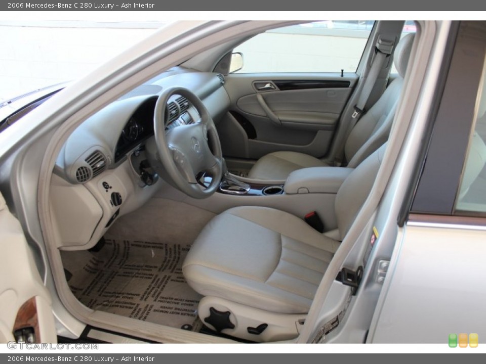 Ash Interior Photo for the 2006 Mercedes-Benz C 280 Luxury #79682123