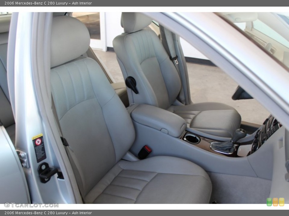 Ash Interior Photo for the 2006 Mercedes-Benz C 280 Luxury #79682145