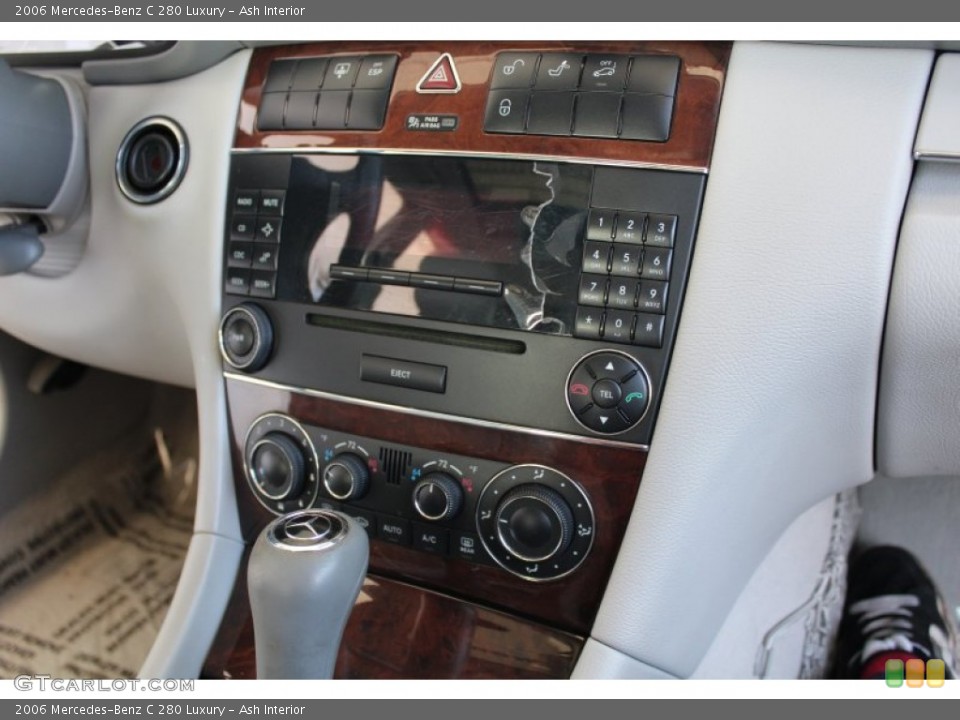 Ash Interior Controls for the 2006 Mercedes-Benz C 280 Luxury #79682192