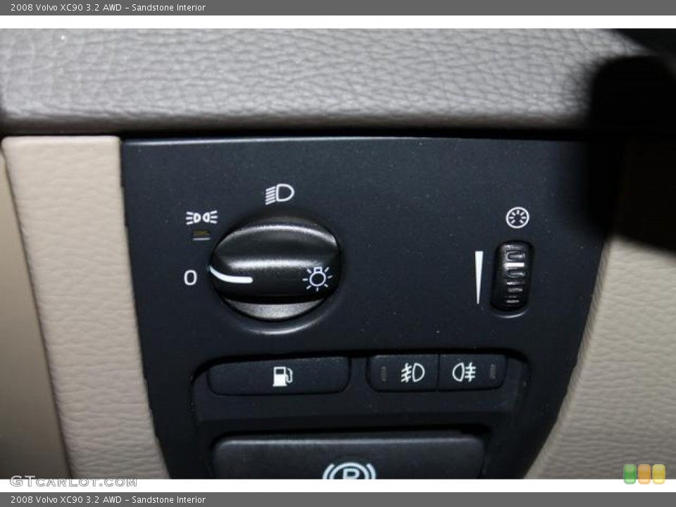 Sandstone Interior Controls for the 2008 Volvo XC90 3.2 AWD #79683942