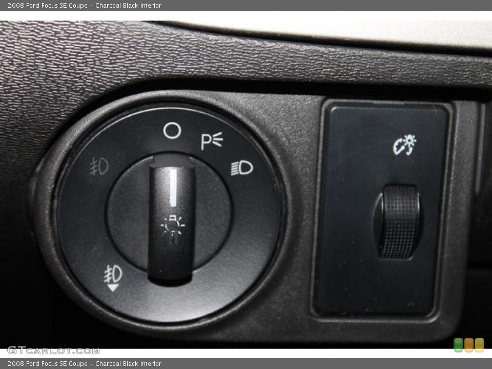 Charcoal Black Interior Controls for the 2008 Ford Focus SE Coupe #79684089