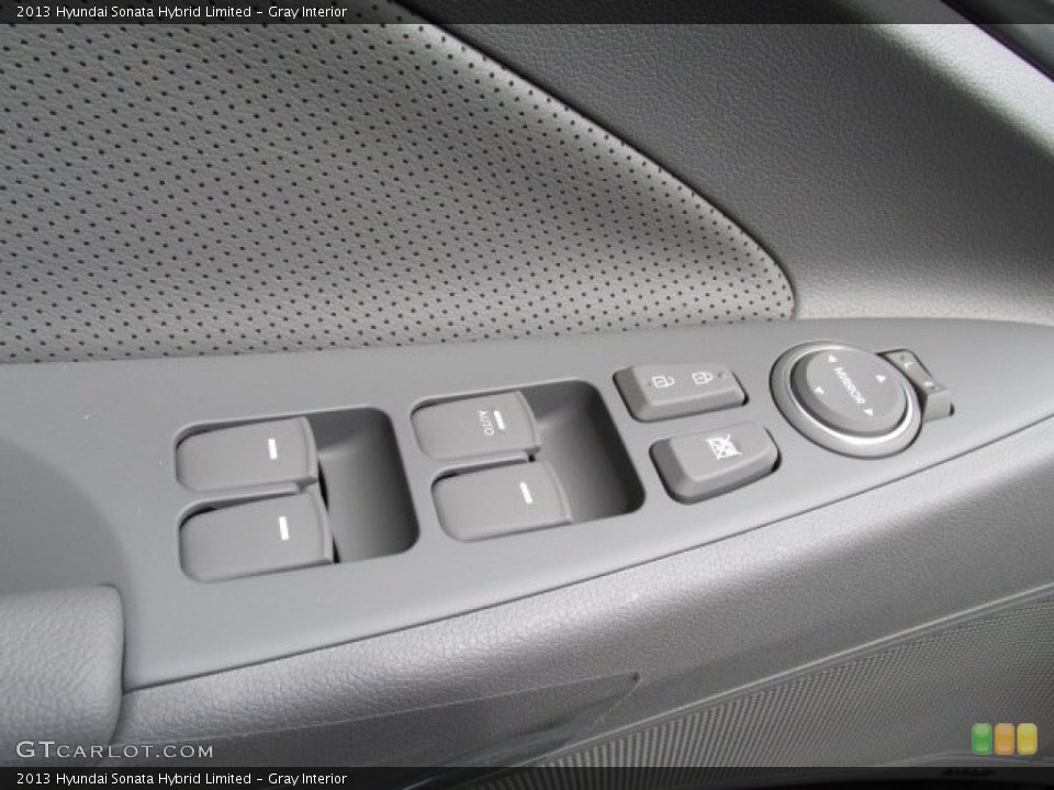 Gray Interior Controls for the 2013 Hyundai Sonata Hybrid Limited #79695395