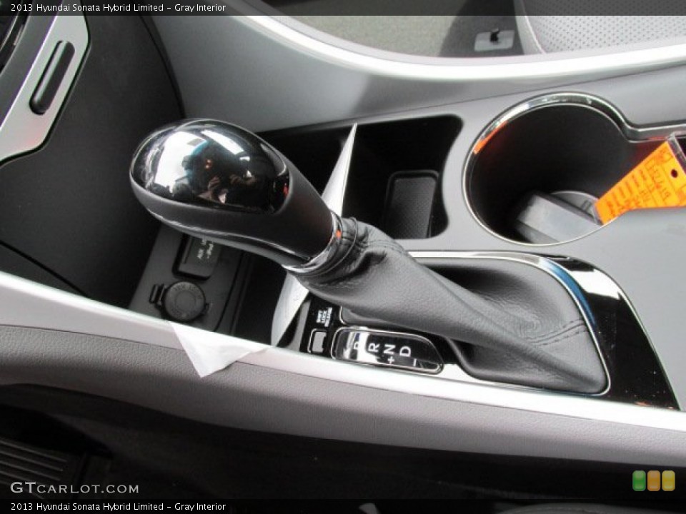 Gray Interior Transmission for the 2013 Hyundai Sonata Hybrid Limited #79695469