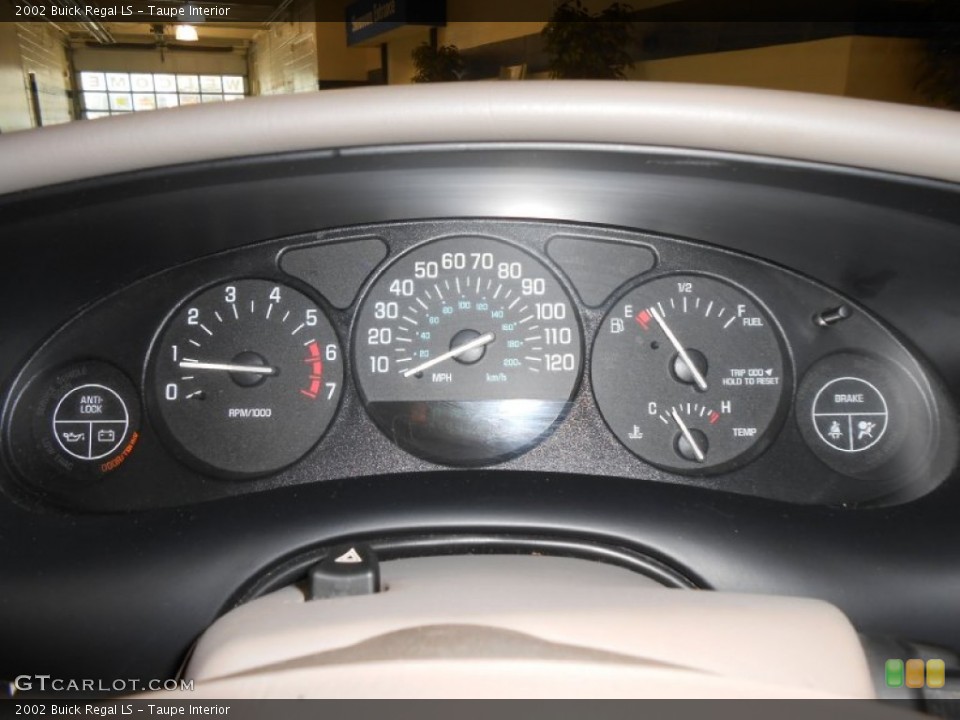 Taupe Interior Gauges for the 2002 Buick Regal LS #79704565