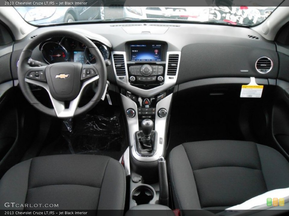 Jet Black Interior Photo for the 2013 Chevrolet Cruze LT/RS #79705904