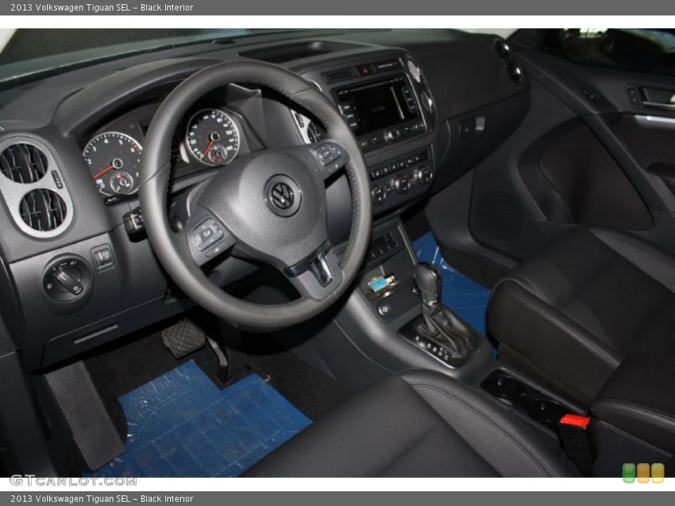 Black 2013 Volkswagen Tiguan Interiors