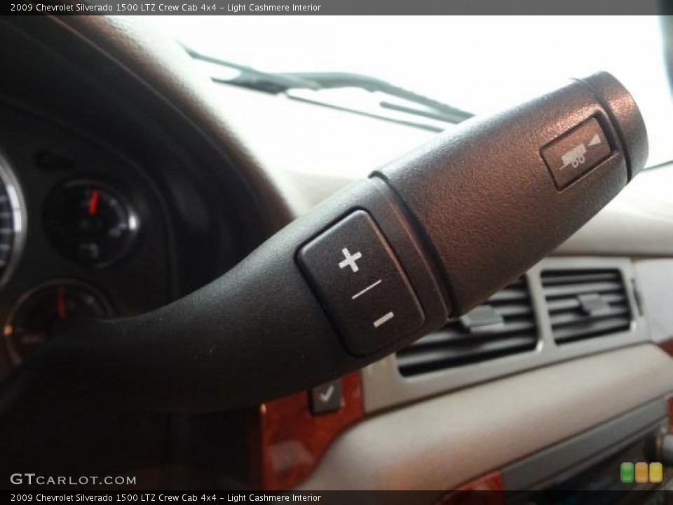 Light Cashmere Interior Controls for the 2009 Chevrolet Silverado 1500 LTZ Crew Cab 4x4 #79720303