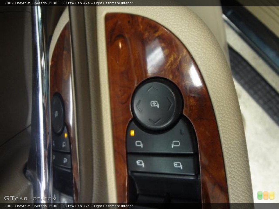 Light Cashmere Interior Controls for the 2009 Chevrolet Silverado 1500 LTZ Crew Cab 4x4 #79720436