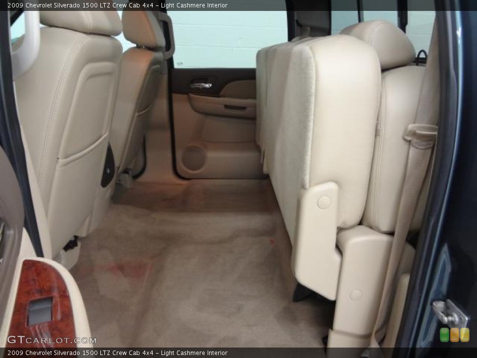 Light Cashmere Interior Rear Seat for the 2009 Chevrolet Silverado 1500 LTZ Crew Cab 4x4 #79720648