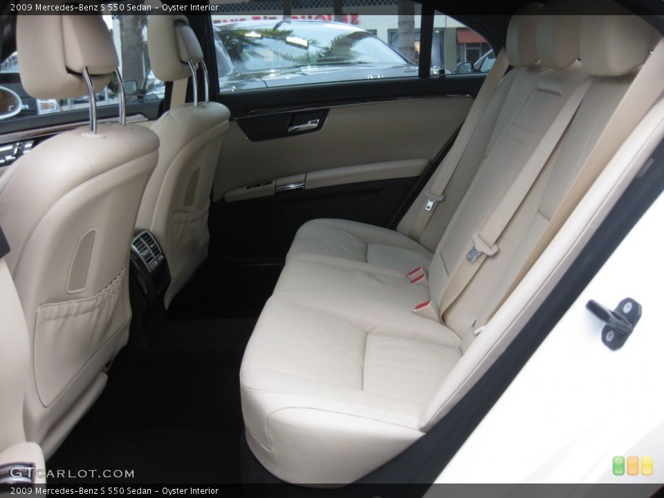 Oyster 2009 Mercedes-Benz S Interiors