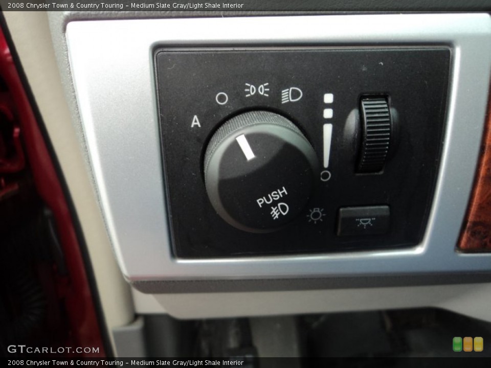 Medium Slate Gray/Light Shale Interior Controls for the 2008 Chrysler Town & Country Touring #79722887