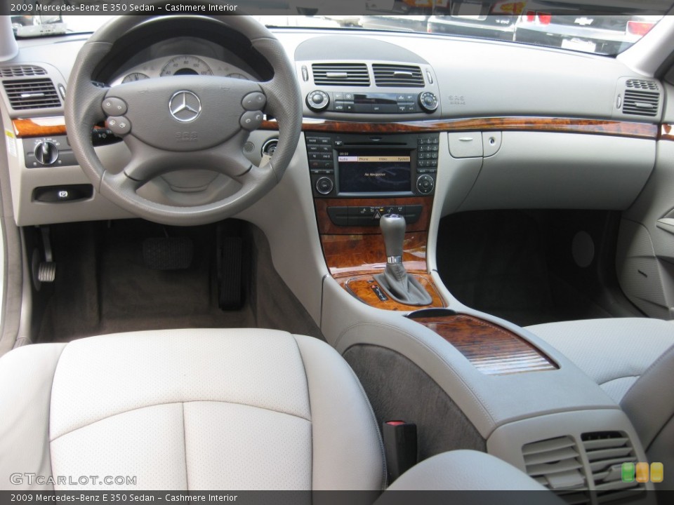 Cashmere Interior Dashboard for the 2009 Mercedes-Benz E 350 Sedan #79734129