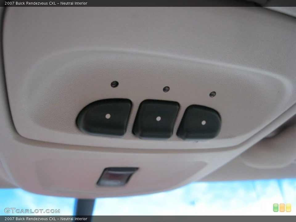 Neutral Interior Controls for the 2007 Buick Rendezvous CXL #79735005