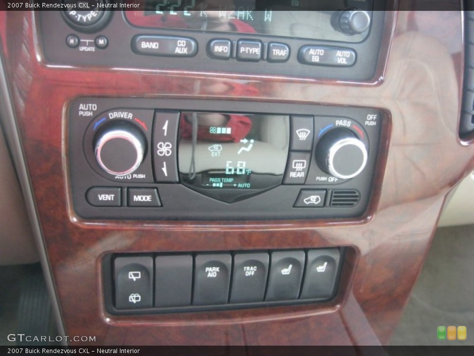 Neutral Interior Controls for the 2007 Buick Rendezvous CXL #79735050