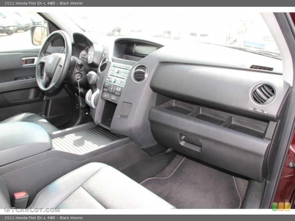 Black Interior Dashboard for the 2011 Honda Pilot EX-L 4WD #79741542