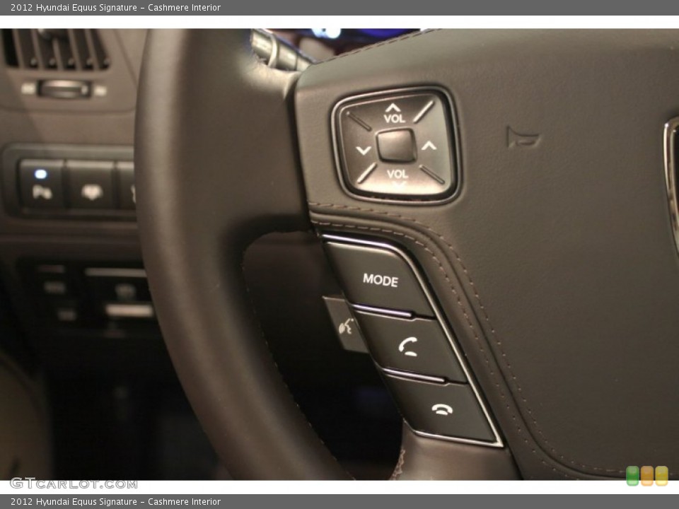 Cashmere Interior Controls for the 2012 Hyundai Equus Signature #79743389