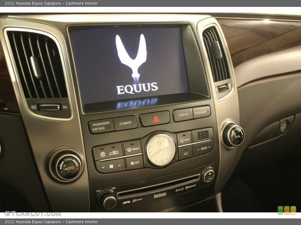 Cashmere Interior Controls for the 2012 Hyundai Equus Signature #79743541