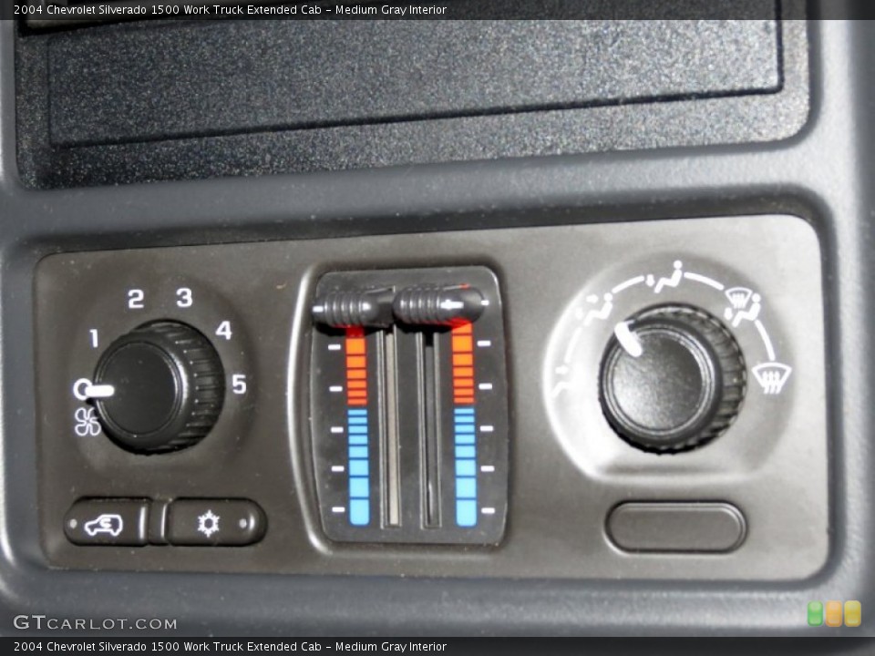 Medium Gray Interior Controls for the 2004 Chevrolet Silverado 1500 Work Truck Extended Cab #79745394